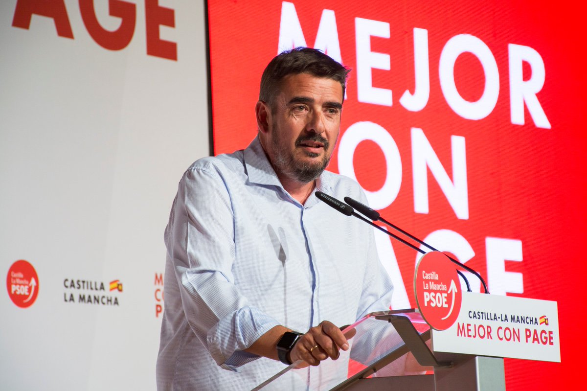 🔊 ENTREVISTA A NUESTRO CANDIDATO A LA ALCALDÍA

Esta mañana en el programa 'Hoy por Hoy' de <a href="/SerGuadalajara/">SER Guadalajara</a> han entrevistado a nuestro candidato a revalidar la Alcaldía, <a href="/Rafa_Esteban_/">Rafa Esteban</a> quien explica nuestros principales proyectos.

ESCÚCHALA AQUÍ:
➡️ play.cadenaser.com/audio/15579117…