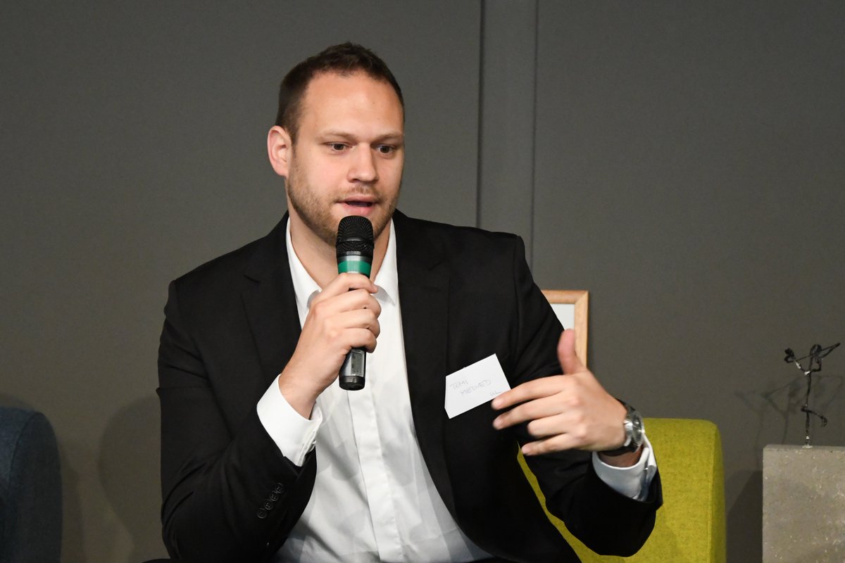 MuseGrids's tweet photo. "Is there light at the end of the regulation tunnel?", and many other questions were asked by Martin Watson to the moderators of our 4 roundtables, who are now on stage to share the outcomes of the discussions in their groups. Thank you! #LECW19 https://t.co/XPXsbeKU3y