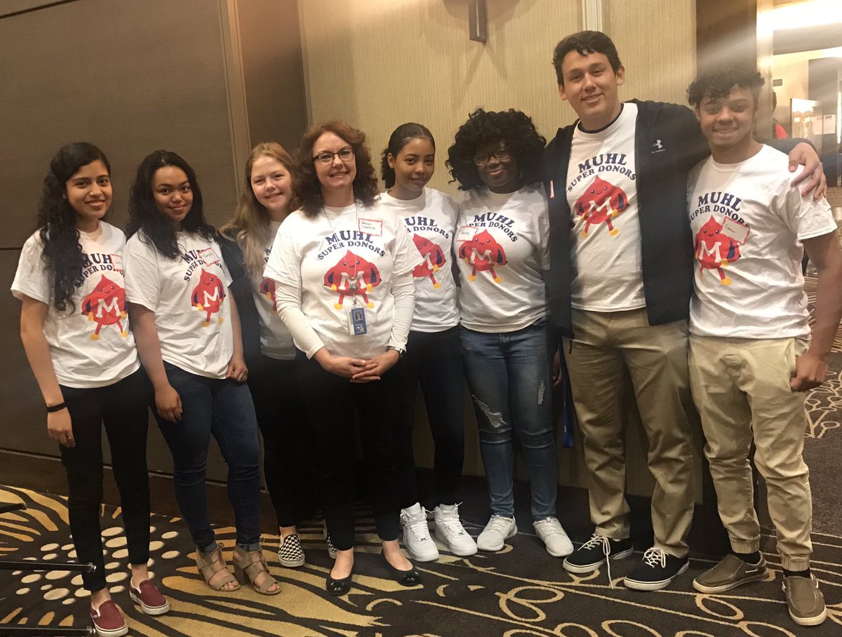 MHSdonateBlood's tweet photo. Thank you all volunteers and donors for a successful blood drive year! Here’s group of volunteers currently at the MKBC award ceremony. @muhlsd https://t.co/0HfV1zHZGO
