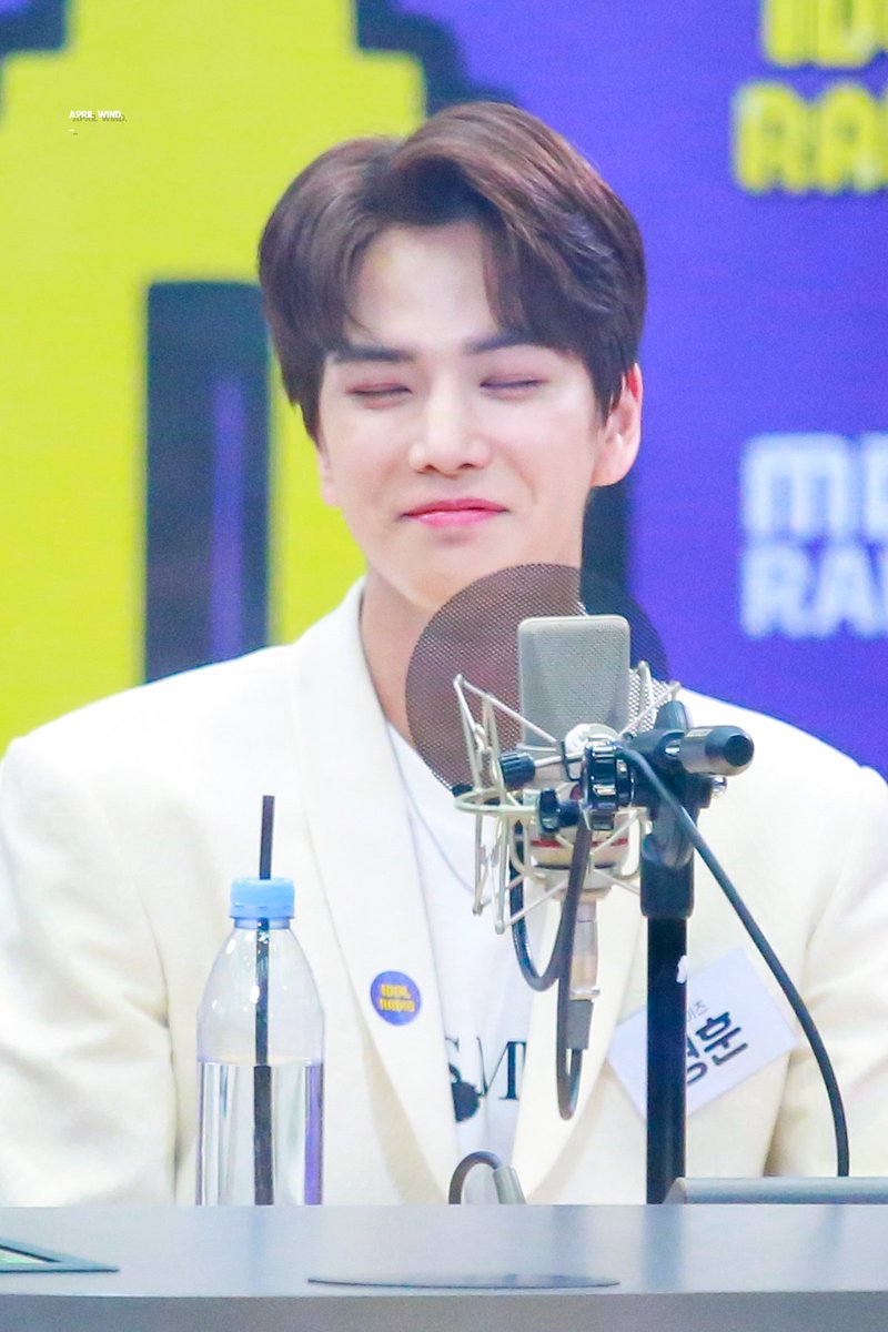 aprilwind_'s tweet photo. [HQ] 190513 영훈 @ 아이돌라디오

https://t.co/0wYOlJ0Hwg
https://t.co/nWrv0aHL8T
https://t.co/ZWql6pDEcf
https://t.co/ZyMe4JOcGt

#영훈 #더보이즈 #Younghoon #TheBoyz https://t.co/rZYq7EEVjo