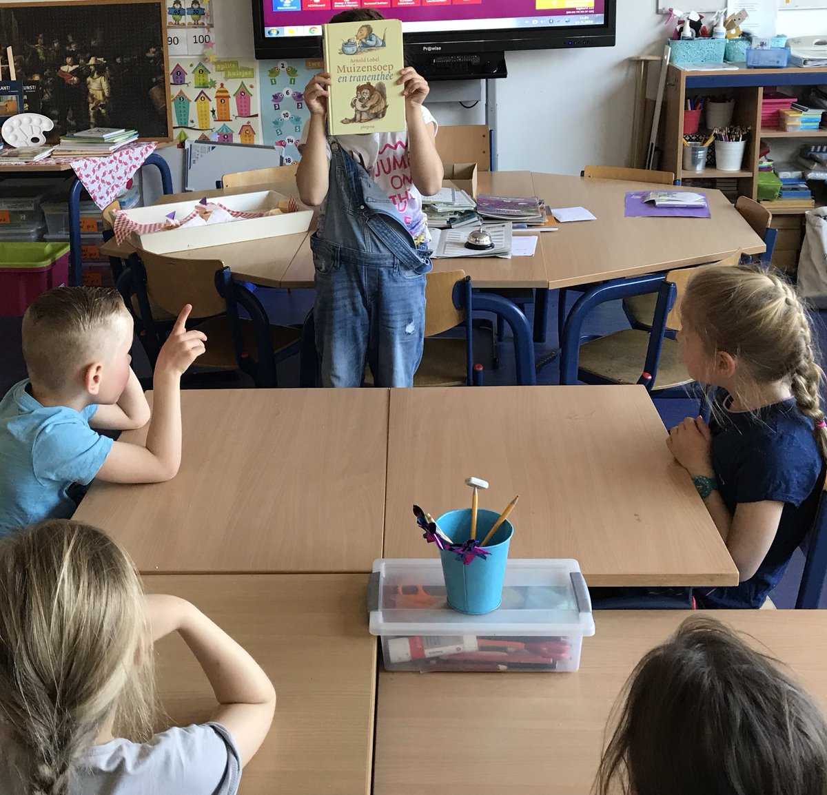 Boekbespreking in #groep3 <a href="/BSdeKrullevaar/">De Krullevaar</a>? Jazeker! #boekpromotie #lezen #onderwijs