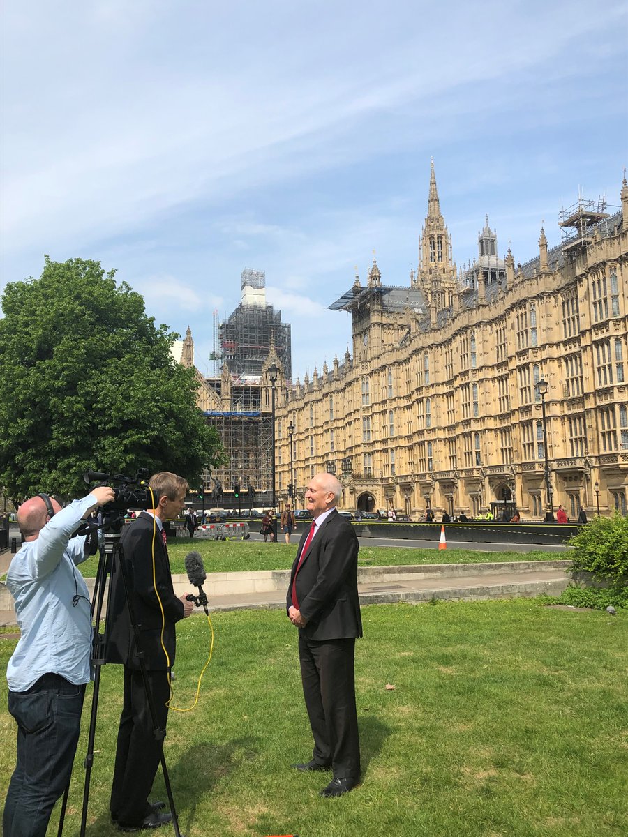 Always a pleasure to speak to @davidcornock. Just finished an interview on a delightfully sunny day on the topic of mindfulness in politics for The Week in Westminster. Look out for the segment on BBC Radio 4 on Saturday!