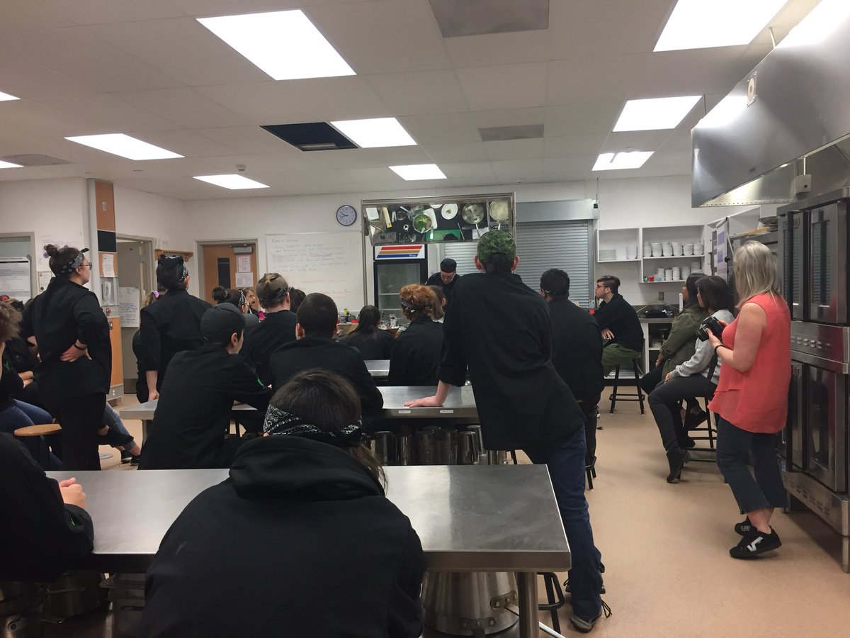 anabeldasilva's tweet image. Atelier de cuisine à école Roméo Dallaire @CSViamonde #Appex #PAJO #ONEL