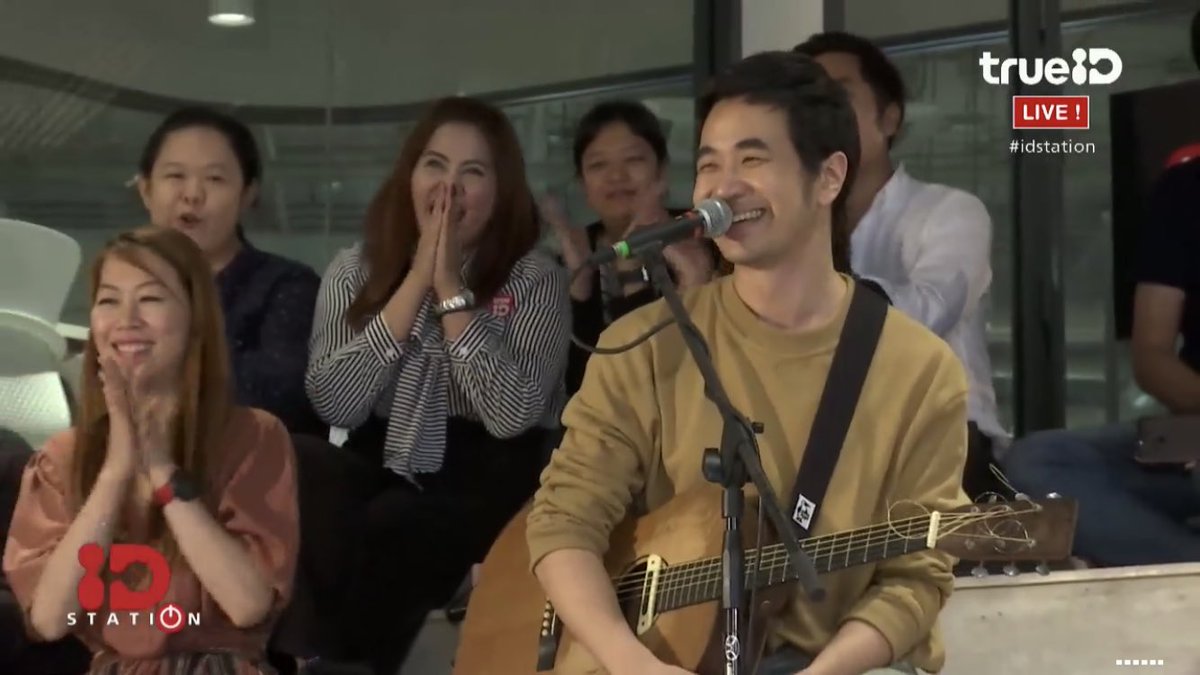 TrueID_TH's tweet photo. 🙏🏼#TrueID ขอขอบคุณสำหรับการติดตาม การออกอากาศครั้งแรกของรายการ #IDStudio
🎉ขอบคุณแขกรับเชิญคนพิเศษ แสตมป์ อภิวัฒน์ ที่มาร่วมพูดคุยและการแสดงมินิคอนเสิร์ตสุดพิเศษ😄
ใครพลาดชมหรืออยากชมซ้ำ ติดตามคลิปย้อนหลังได้ทางแอป/เว็บ&กล่อง #TrueIDTV
@stampapiwat
#stampapiwat
#ทั้งจำทั้งปรับ https://t.co/DJkWnpaHtl