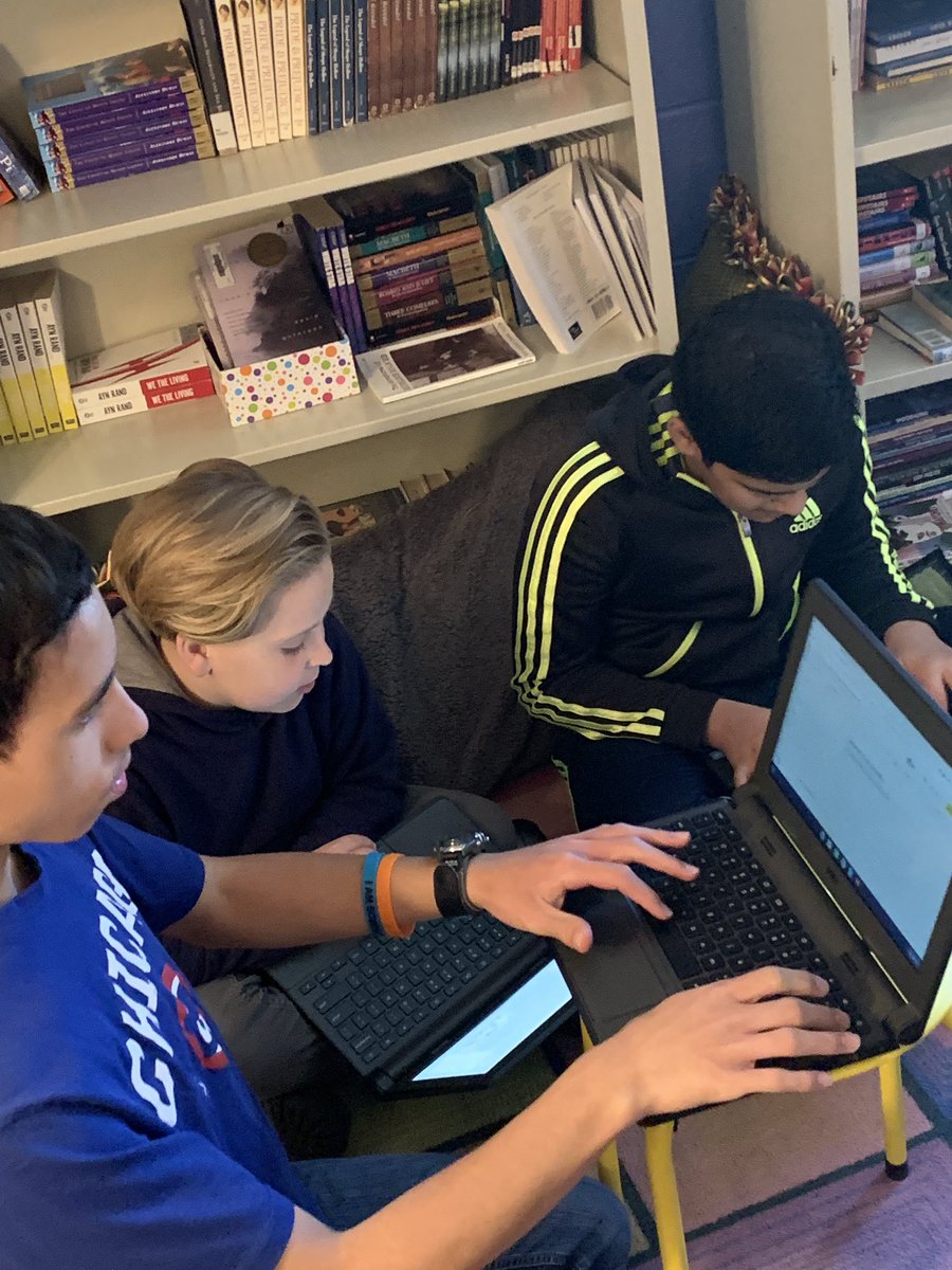 10JenniferR's tweet photo. 7th grade choice and collaboration. Book Club or If-Then Adventure stories.Great engagement. #Keller #innovate54 #4Cs https://t.co/IR3WGfMCo2