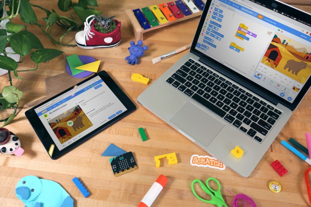 SlavomirBaca's tweet photo. 10 stránok, ktoré naučia vaše deti programovať | https://t.co/51FLYIZSlZ | #Scratch #Hour_Of_Code #Microbit #Codeorg #GalaxyCodr #KidsCodr https://t.co/4QsqToSlyT