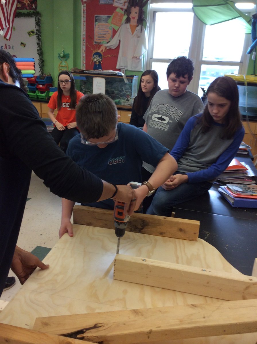 ColbyIMS's tweet image. 6th grade students at IMS building the chassis for our solar charged electric cars that students will drive.  Project based learning about sustainable energy.  @Changeissimple @PBLWORKS  @NEED_Project  @revisionsolar #IMSSTEAM