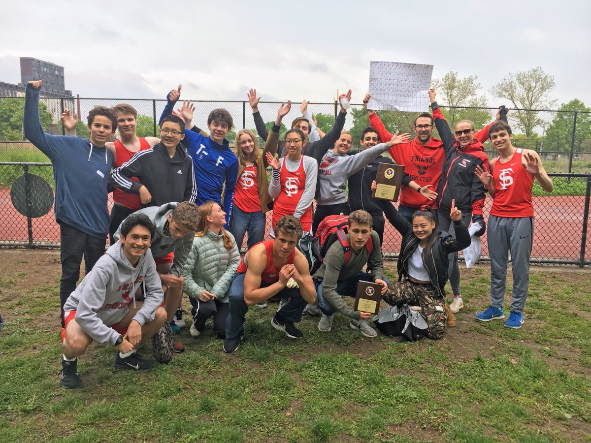 The Varsity Girls Track team captured the ACIS Championship yesterday at Red Hook. Plum ‘22 won the 400m, 800m and 1500m races. The Boys Track team finished 2nd at the ACIS meet. Congratulations to all! #GoFSOwls