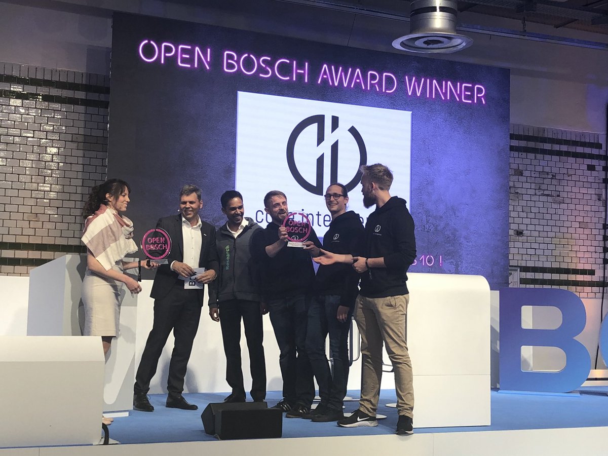 GitteBedford's tweet photo. RBVC’s Sabrina Jones presenting the Open Bosch award together with Bosch CTO Michael Bolle at the #BCW19 - celebrating successful cooperations of #startups 🚀 with Bosch - congratulations 🎊 https://t.co/91VCFL0b8E