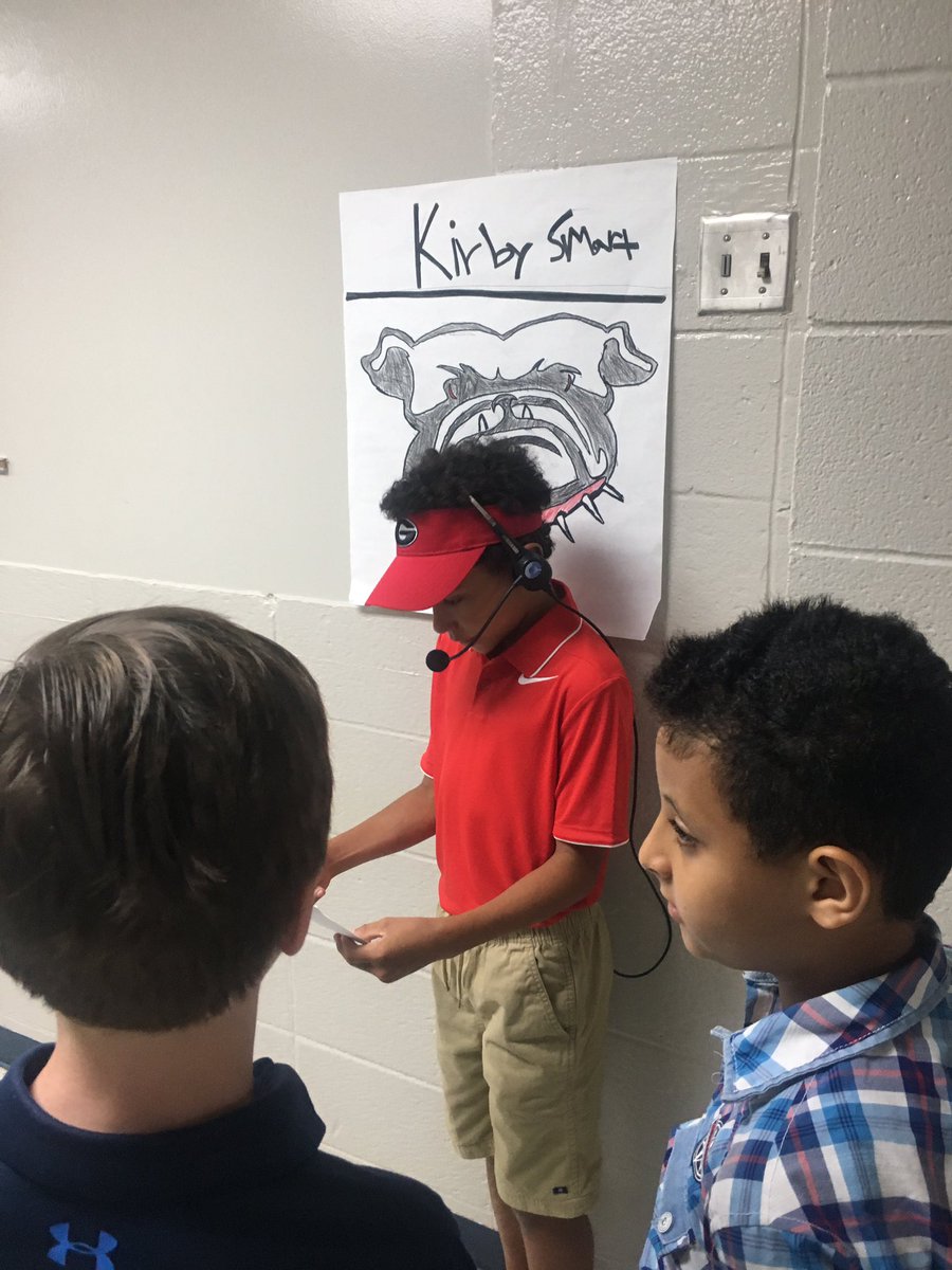 FlashyFleming's tweet photo. So proud of our 4th graders for working so hard and courageously standing before the entire school and parents to present their speeches on famous Alabamians! @GreenValleyElem #GVESpride #waxmuseum #famousalabamians https://t.co/Dho9ZBViuO