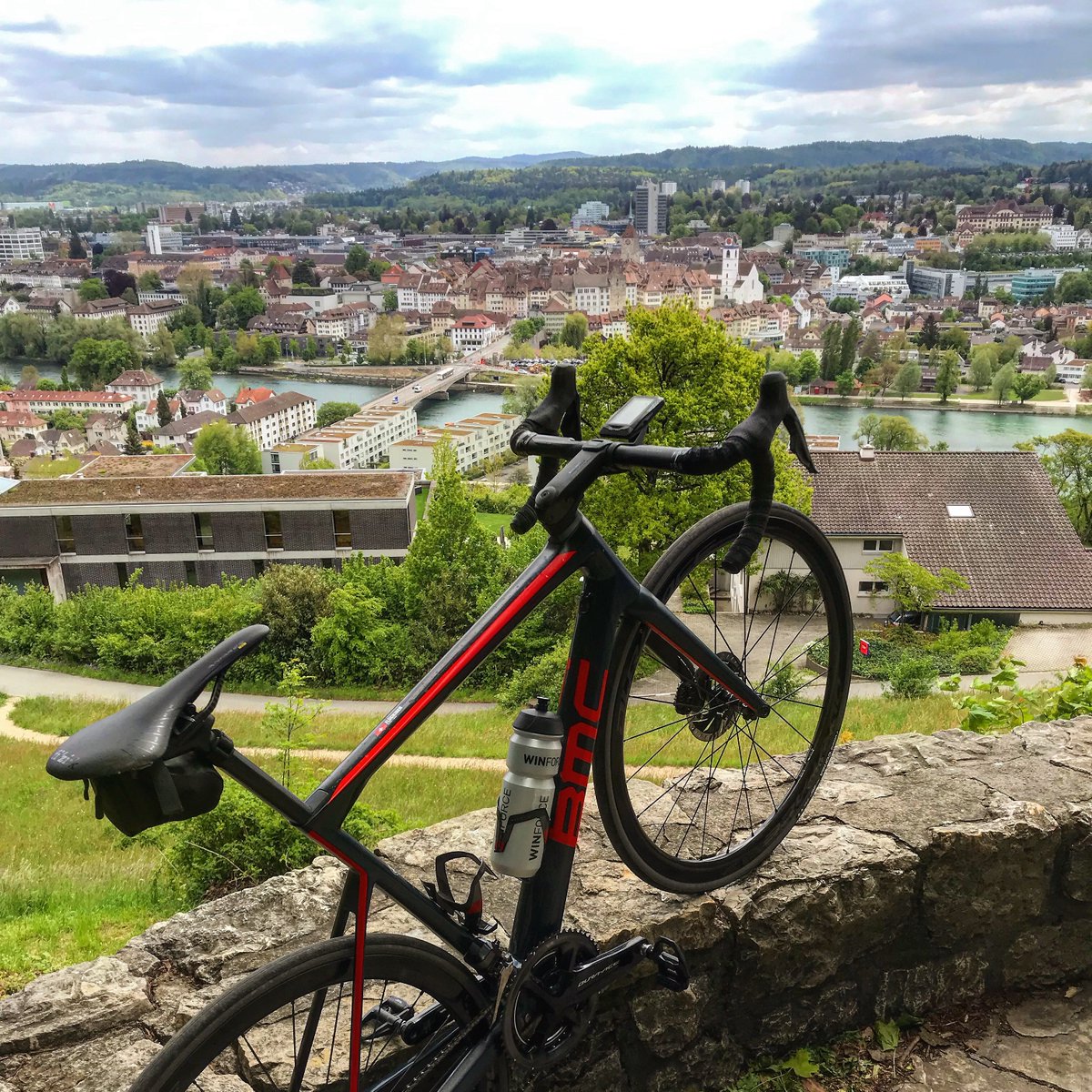 Lukas Flückiger tweet media