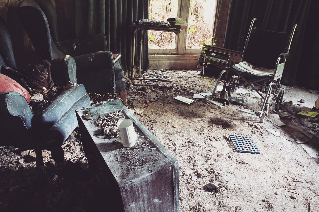 ShadowParanorma's tweet photo. Our next investigation this weekend will be taking place in this abandoned care home...
Photo- HughieDW
๐ป
โ ๏ธ
๐ฝ
๐
#ghost #paranormal #spooky #supernatural #ghostadventures #ghosthunters #mosthaunted #urbex #urbanexploring #spirit #haunted #occult #shadowparanormal #weird https://t.co/bxdkmalG0i