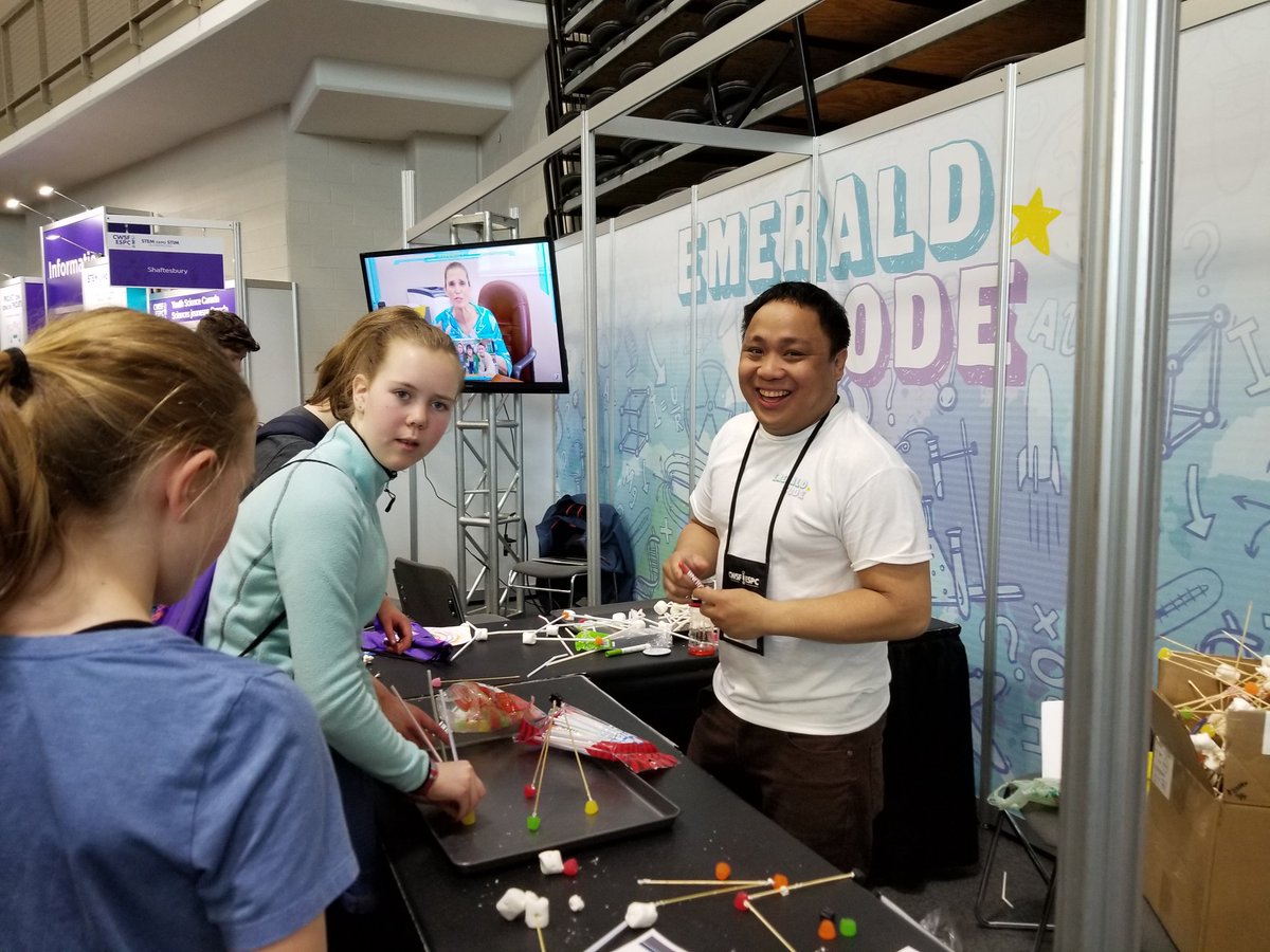 BMSchmidt's tweet photo. Check out #EmeraldCode exhibit @cwsf_espc.@LetsTalkScience is proud to partner with @ShaftesburyTV on this awesome program. Crowds are gathering to learn about structures! https://t.co/aKjt8Fp2jo