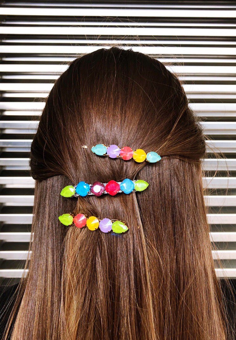 christine leech (@sewyeah) on Twitter photo NEW BLOG POST! Make a speedy sparkly gemstone hair clip with <a href="/swarovskicys/">Swarovski Create Your Style</a> sewyeah.co.uk/2019/05/15/gor⦠NEW BLOG POST! Make a speedy sparkly gemstone hair clip with <a href="/swarovskicys/">Swarovski Create Your Style</a> sewyeah.co.uk/2019/05/15/gorā¦