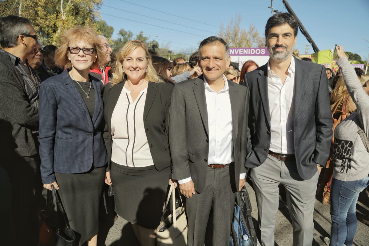 ULPSanLuis's tweet photo. Inauguración del #CentroOncológicoIntegral

La rectora de la ULP @aliciabanuelos junto al equipo de IBM, desarrolladores de #WatsonOncology, Guillermo Bastianon y Yull Arriaga
@alberto_rsaa  @SaludSanLuis @SanLuisGob1  @SaludSanLuis #SueñosPuntanos #Salud3punto0 https://t.co/srq3VSWWQU