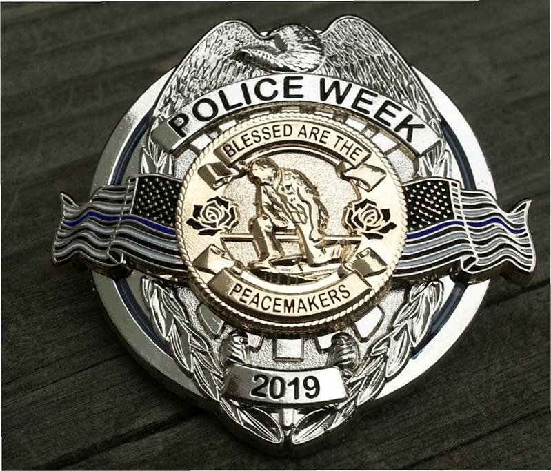 1027FMRocks's tweet photo. Thank you to our law enforcement officers that keep us safe. Thank you @KearneyMOpolice @SheriffClayCo @Mostatehigh @MSHPTrooperA @MSHPTrooperGHQ
#NationalPoliceOfficersWeek #PeaceOfficersMemorialDay #ProtectAndServe #ThinBlueLine #HonoringCourageSalutingSacrifice https://t.co/OhqoRGUBlg
