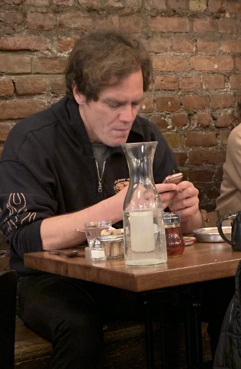Walked into a restaurant in soho New York for lunch and was totally surprised to see a big Hollywood star Michael Shannon (Man of steel, Shape of water) sitting on the table next to mine and enjoying a quiet lunch. Can any of our Indian stars ever enjoy this privilege????
