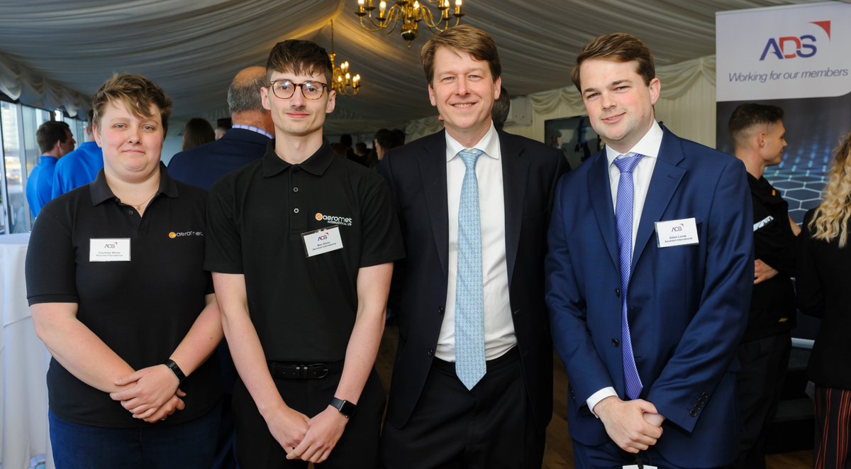 AerometInt's tweet photo. It was great to see @WalkerWorcester at the #ADSApprentices event in Westminster yesterday. 

Our apprentices Courtney and Ben were pleased to represent Aeromet and talk about their experiences. Its an exciting time to be working in UK Aerospace! https://t.co/p0FddSw4sy