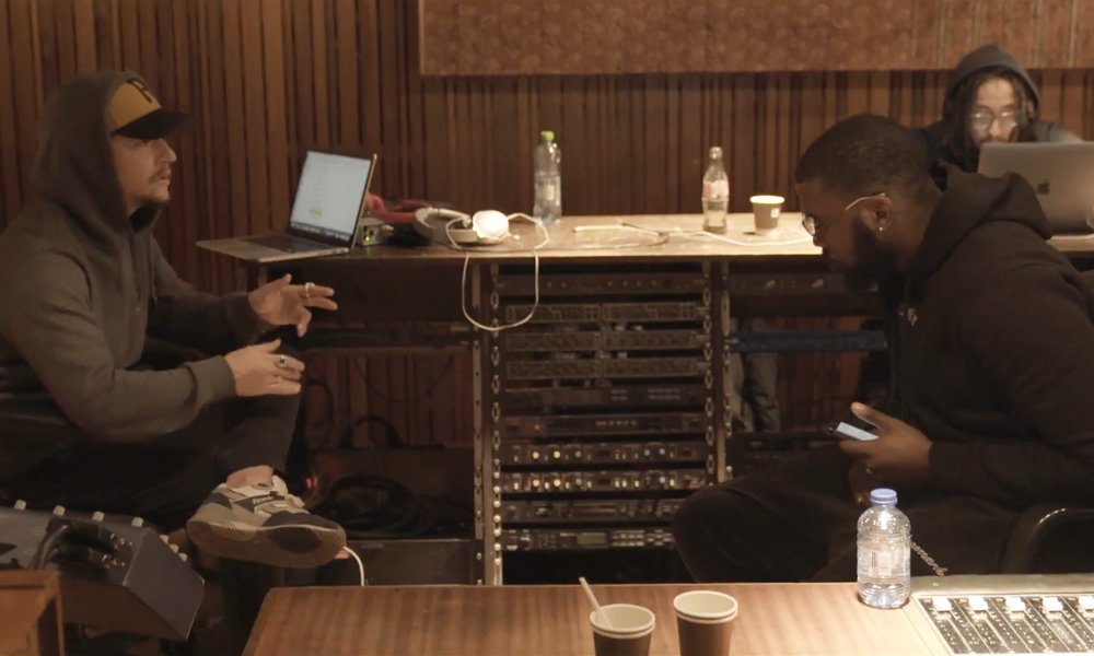 NekfeuinfosFR's tweet photo. Nekfeu et Damso dans le trailer du film “Les étoiles vagabondes” ! https://t.co/I8iarHFLiy https://t.co/8T9ed1D5Vd
