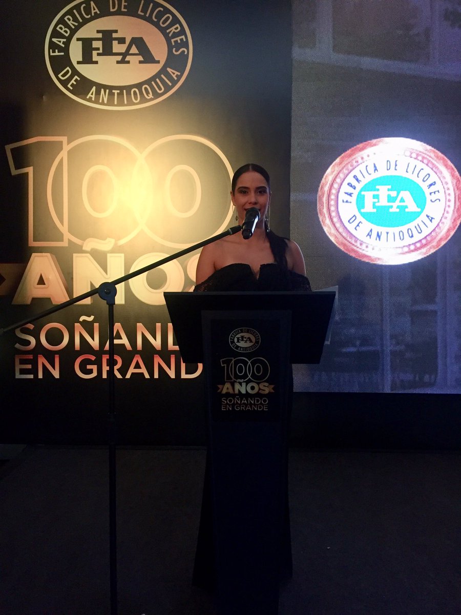¡Comienza la celebración!#100AñosFLA <a href="/dianaperez08/">Diana Pérez</a> <a href="/flaenlinea/">Fábrica de Licores de Antioquia</a>