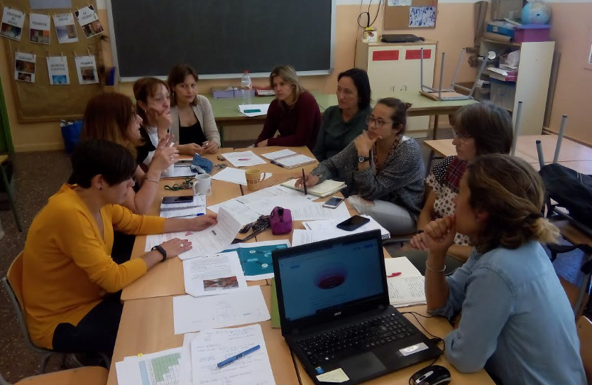 futurseducacio's tweet photo. Sessió de treball amb l'equip impulsor de l'Escola Antoni Botey de Badalona, centre de la #MostraEN21. Avui preparem l'avaluació del #ProjecteTractor dels racons, que aquest curs s'ha iniciat a P3 i P4 i anirà escalant gradualment a l'escola. Bona feina equip! https://t.co/r8PbVfjBHT
