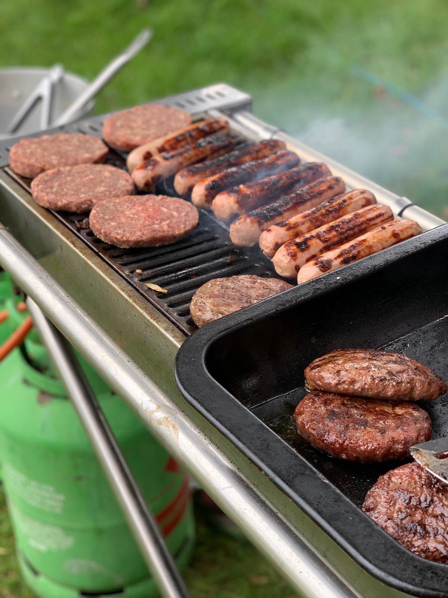 Anyone for a mid-week BBQ? Pop into <a href="/HallofHazlemere/">Halls-of-Hazlemere</a> and pick up all your bbq essentials 🥩🍗🍖🌭🍔