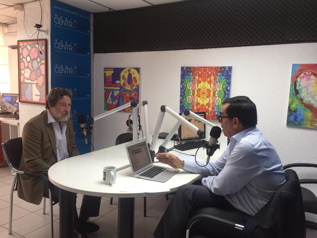 generatrust's tweet photo. 🔴 Entrevista en @radiocentroec al Dr. Pablo Trujillo, Director del Consejo de #generatrust y Presidente de Accion Fiduciaria de Colombia. Conversaron sobre Alianza estratégica firmada con #generatrust . 👏 #Ecuador #Colombia #alianza https://t.co/KJkzH7T78o