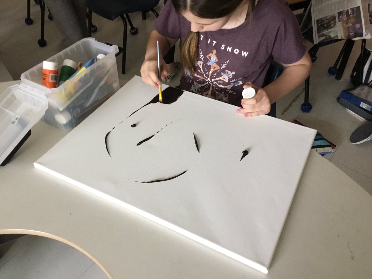 PerezLiteracy's tweet photo. Day 5: Make Poetry. Inspired by their creativity and imagination. Thank You Brillant Labs #makepoetry #poetryartifacts #coding #painting #drawing #papermache #stopmotion #creativityrunningwild @nasismiddle @brilliant_labs @jmrlingley https://t.co/JjKFXt5cZh