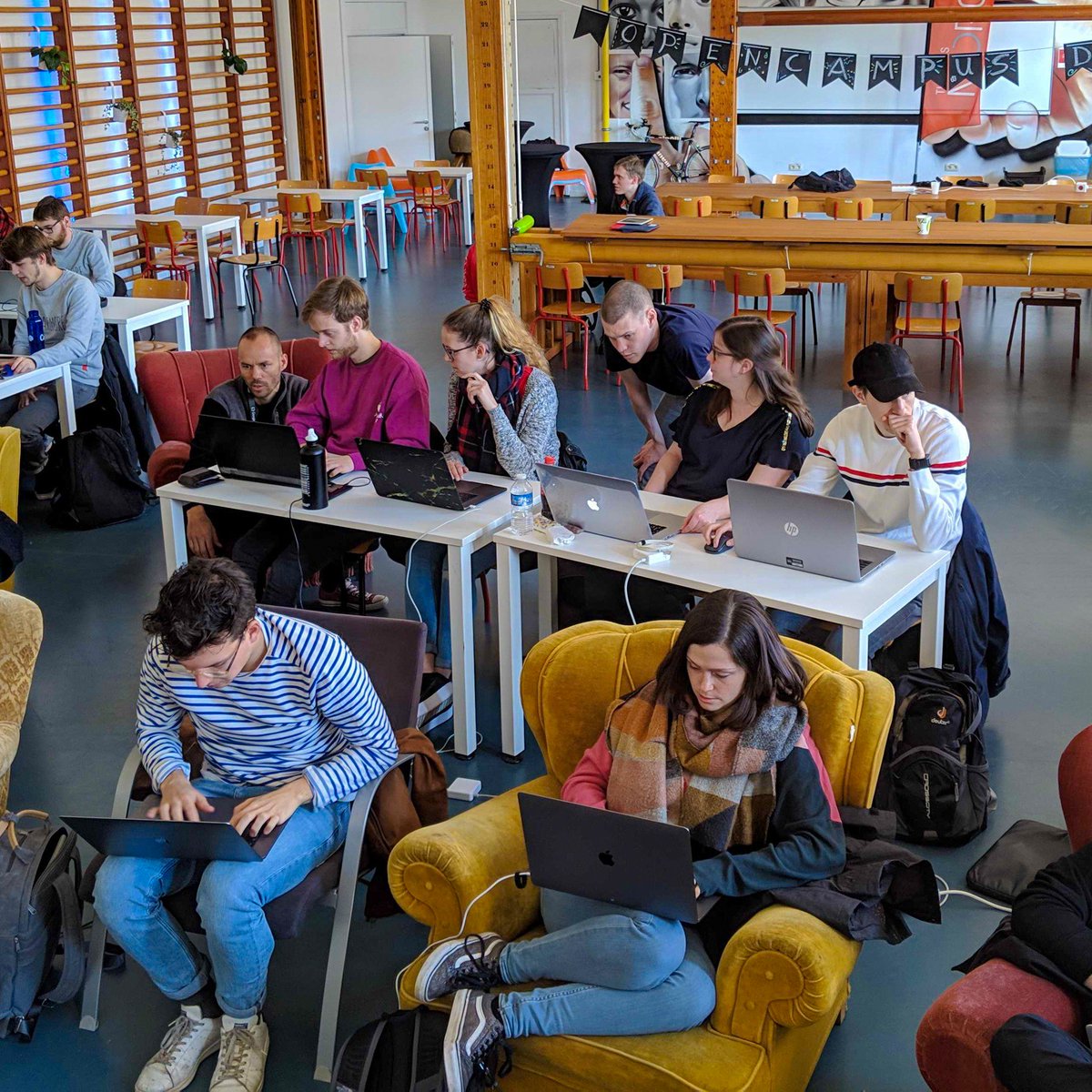 studiohyperdrv's tweet image. Feeding hungry young minds. 🤓👨‍💻 Always a pleasure @weareimd! #teachmetech #teachandlearn #teamhyperdrive #javascript #programmingstudents #programmerslife