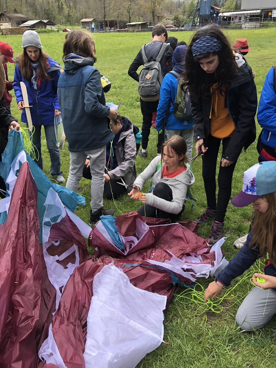 MrsVNielsen's tweet photo. Thank you @Douggs_Basejump for explaining the physics of BASE jumping and paragliding to @ISZL G7 students. #flight #STEM #physicsofflight https://t.co/jPwfjVjgTN