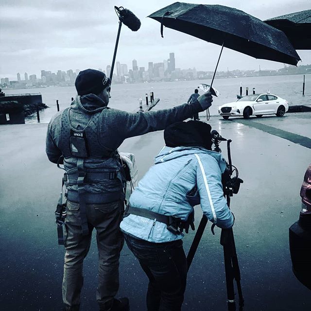 ElectricEMedia's tweet photo. Most people hate the sound guy. It's time to change that 🤣. The few main sound mixers that I work with have always been helpful to other departments on set. Giving them batteries, helping soder camera cables, etc. Even back to my college days it was always an everyone on the… https://t.co/j7z7LWbuq3