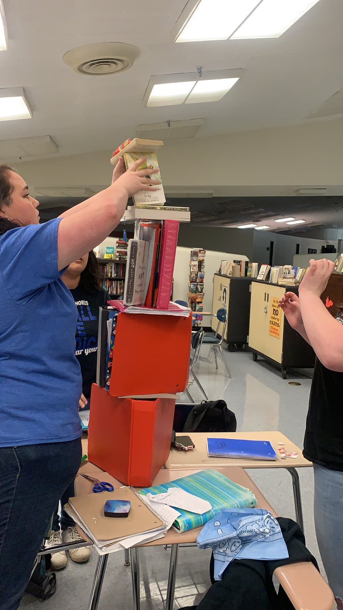 EBHSMedia's tweet photo. Lord of the Flies Shelter Challenge!  Tower building!  @BurkeCoSchools @EBHSCavaliers  #ignitelearningBCPS https://t.co/OFB10A3dQF