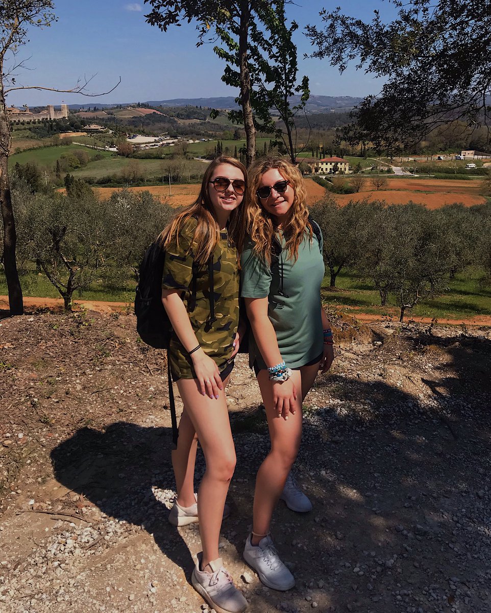 ellie_lightner's tweet photo. Italy was amazing! #definitelygoingback #vacay https://t.co/TmejtzOcPH