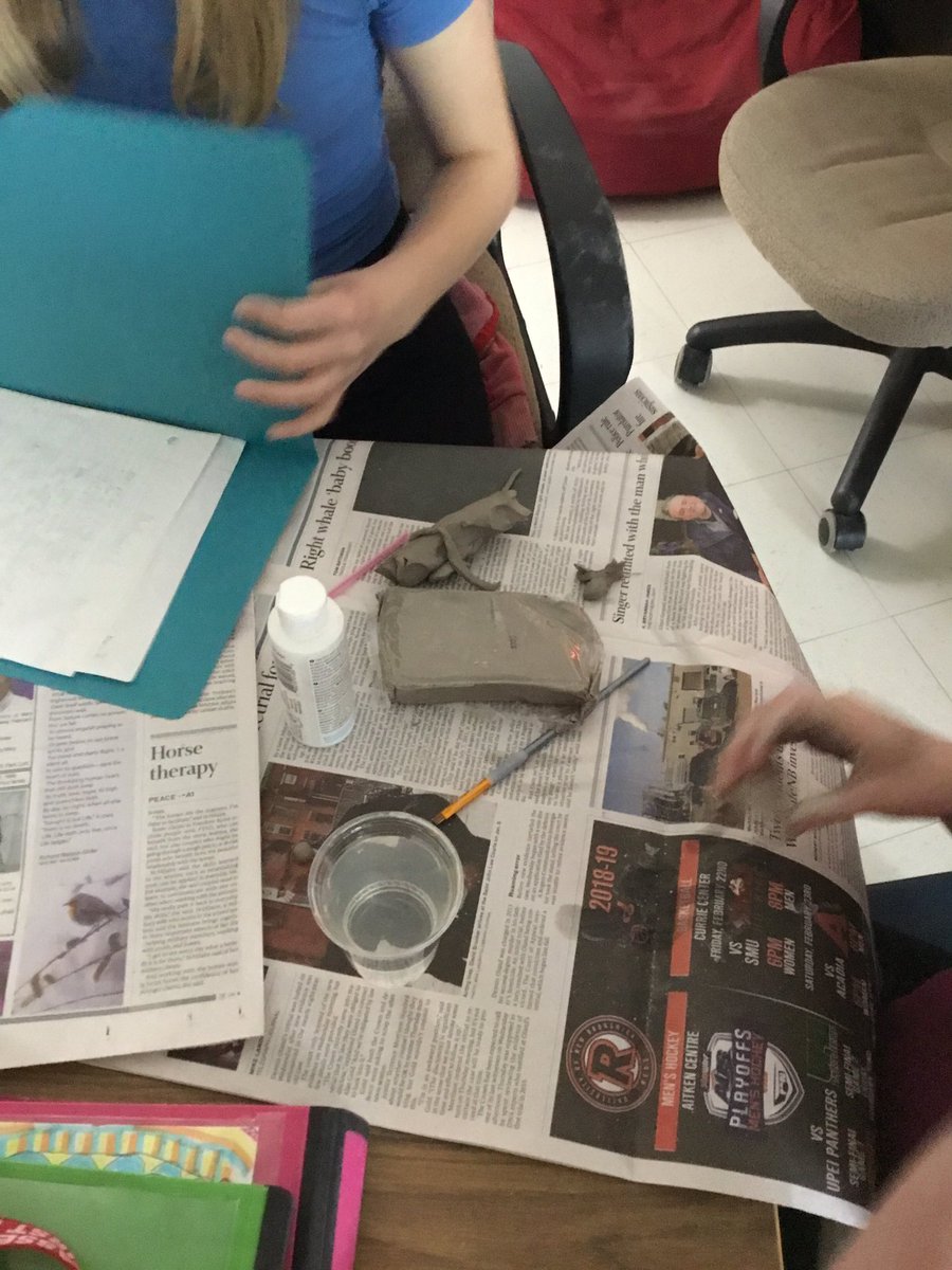 PerezLiteracy's tweet photo. Day 5: Make Poetry. Inspired by their creativity and imagination. Thank You Brillant Labs #makepoetry #poetryartifacts #coding #painting #drawing #papermache #stopmotion #creativityrunningwild @nasismiddle @brilliant_labs @jmrlingley https://t.co/slx0IuZiJI
