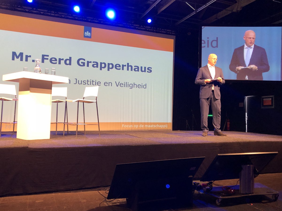 Vandaag aanwezig geweest bij JenV iTour. De iTour richt zich op versterking, verbetering en vernieuwing van de informatievoorziening. Thema vandaag: Focus op de maatschappij. Mooie inspirerende dag olv Annemieke van Dam! <a href="/ferdgrapperhaus/">Ferd Grapperhaus</a> @nat_ombudsman <a href="/marienneverhoef/">mariënne verhoef</a>