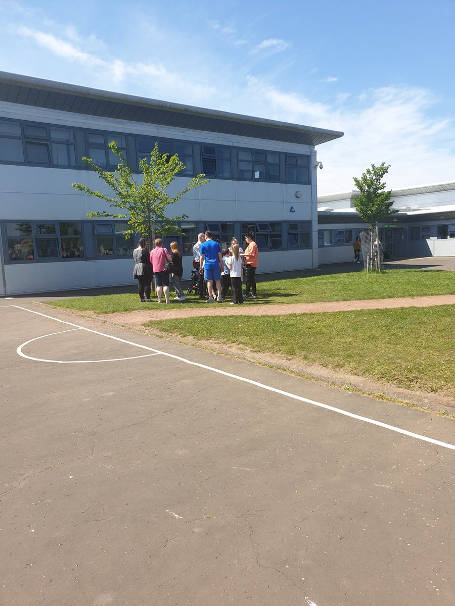 We had an amazing turn out of parents for our numeracy treasure hunt for #nationalnumercyday @Dalmillingps
Thank you to all who came !
@MacdonaldDehra
@EducationScot @ScottMorrowSA