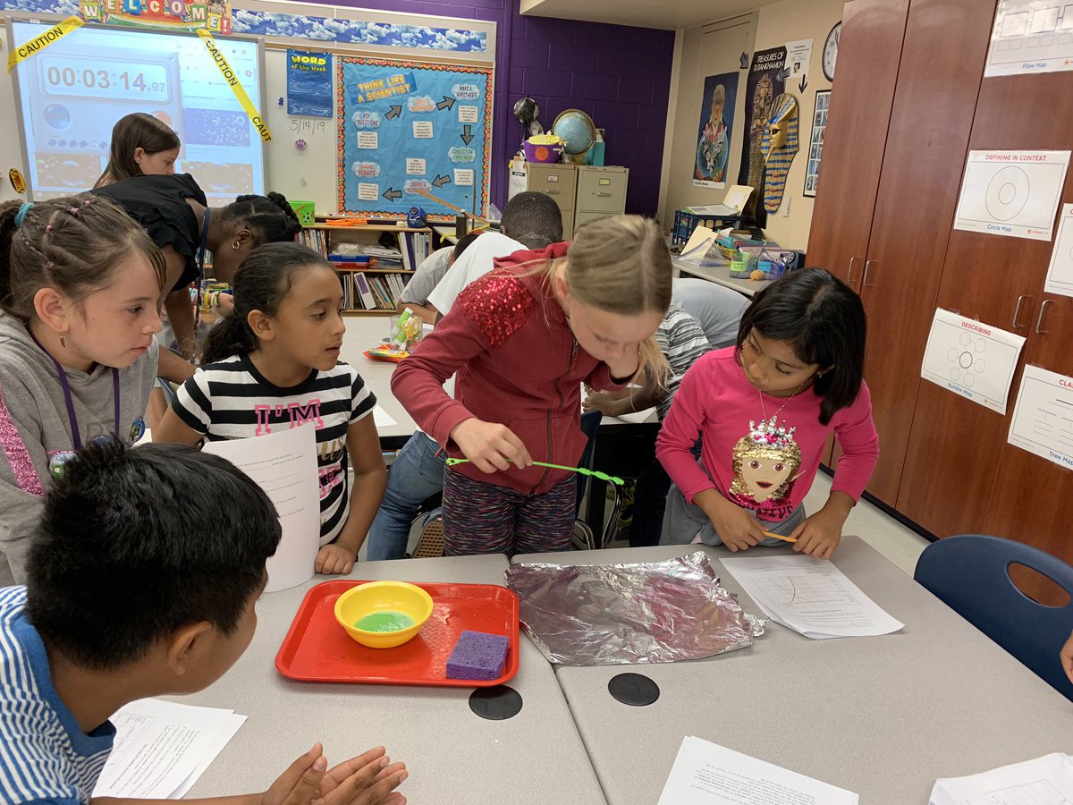 Science Buddies!  5th grade teamed up with 3rd grade today to explore what material will “catch” a bubble?  #sciencestrong <a href="/VillasElem/">Villas Elementary</a>
