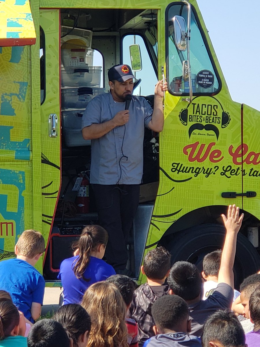 Thank you @SEF75182 for our grant to kick off our food truck ELU! Our launch with @Tacobeatsdallas was amazing!! Looking forward to eating soon!!