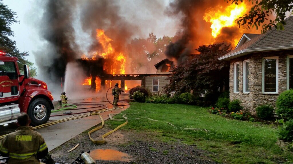 BugKaden's tweet photo. This is a real picture of my house burning down I swear https://t.co/fHIOAdaZp1