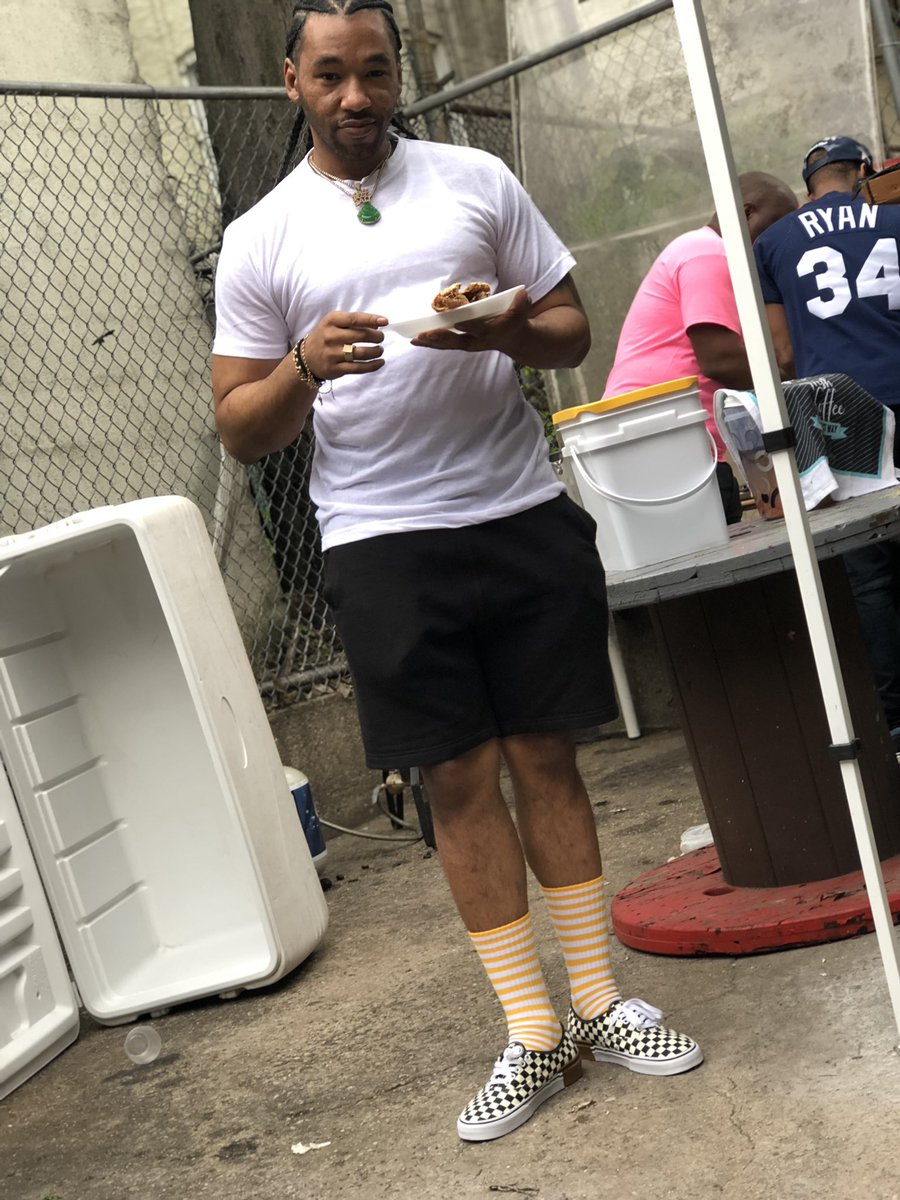BrMalie's tweet photo. Feeling like Floyd in this May Weather
Catch me live at @SOBs w @funkflex https://t.co/vuF4xBRgGJ