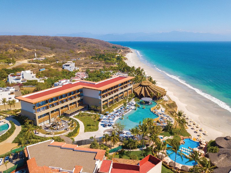 PAX_news's tweet photo. The all-new Marival Armory Luxury Resort &amp; Suites is open for booking: See the photos here 👉https://t.co/XYh6JQRAEP @MarivalResorts @airtransat #luxuryhotel https://t.co/VqgO4TzIcG
