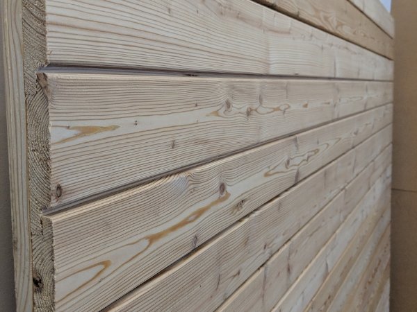 slattedscreen's tweet photo. Our solid panels are now available in Siberian Larch. The panels are available in a variety of common sizes with bespoke options available.

View the collection here: https://t.co/VlZnZAzdFz

#siberianlarch #contemporaryfencing #slattedfencing https://t.co/POo2iObXp5