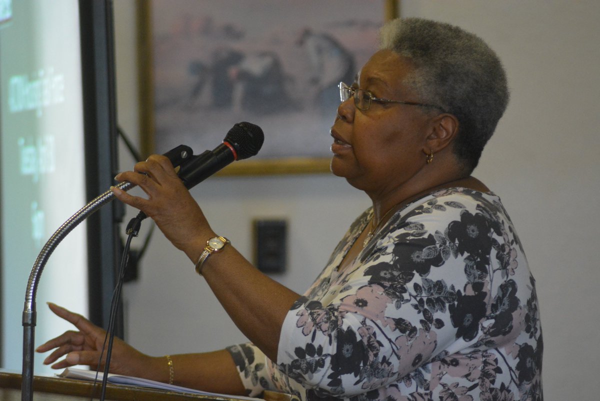 YoungstownNDC's tweet photo. The next #HousingTaskForce meeting will take place on Tuesday, June 11, at 6:00 PM! Join us at #MartinLutherLutheranChurch for a meeting to address problem landlords & plan future action against slumlords in #Youngstown neighborhoods. https://t.co/aKqkTVIZT8