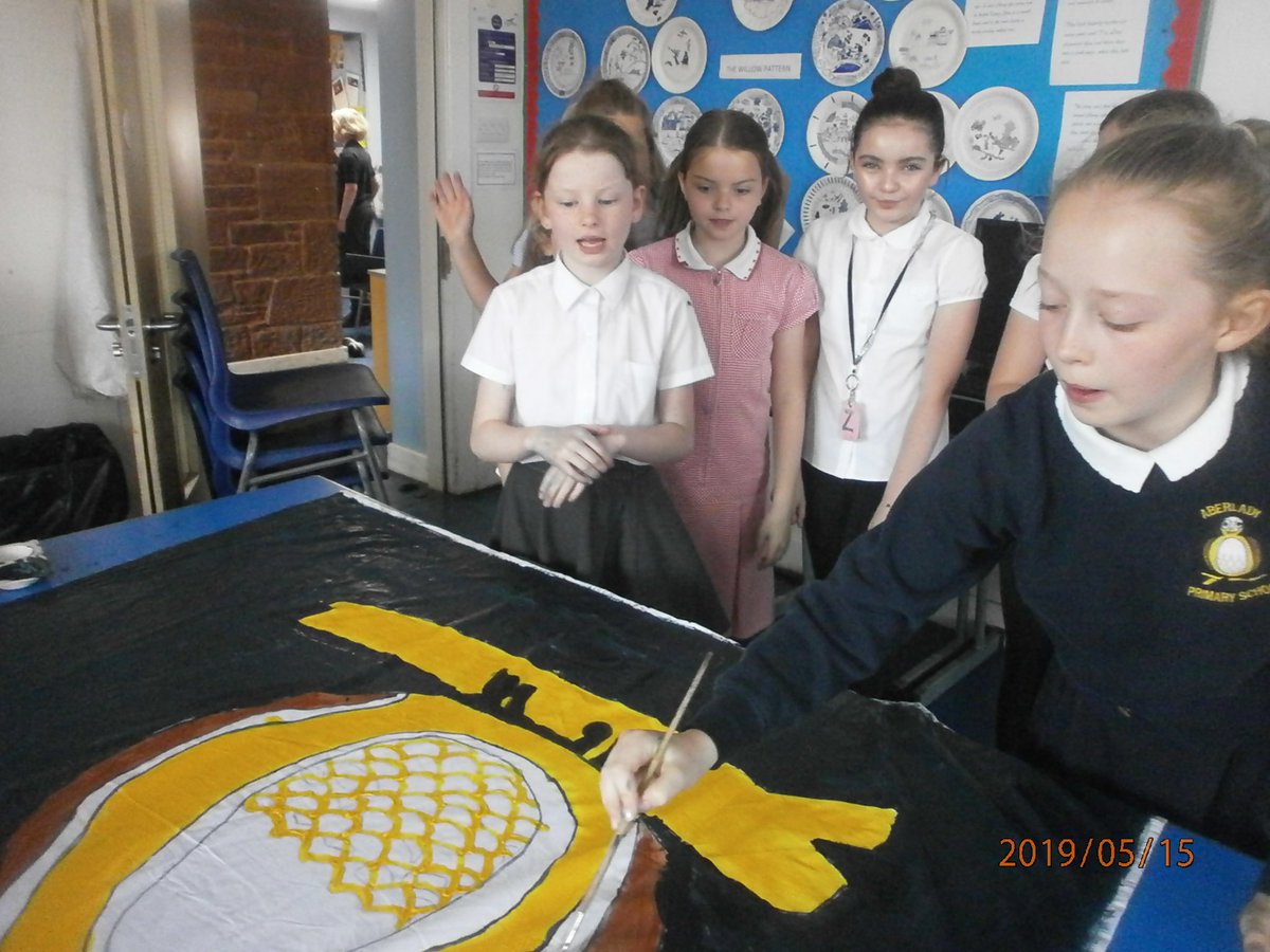aberladyschool's tweet photo. Prop making for the P6/7 show! Excellent work everyone! #aps45 #aps56 https://t.co/HGVBezojyk