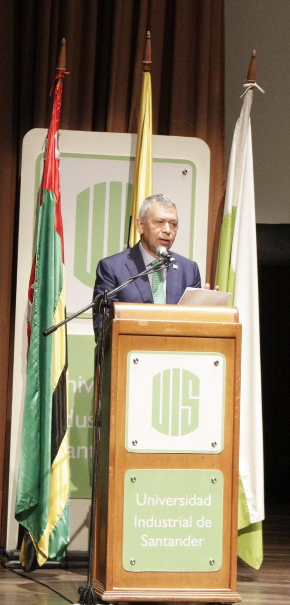 #DíaDelMaestro Es un día especial para la UIS porque es un espacio para agradecerles a ustedes, nuestros profesores, para enaltecer la noble labor desarrollada, para reconocer a los que han cumplido determinado tiempo de trabajo en la universidad ¡Gracias por tanto!