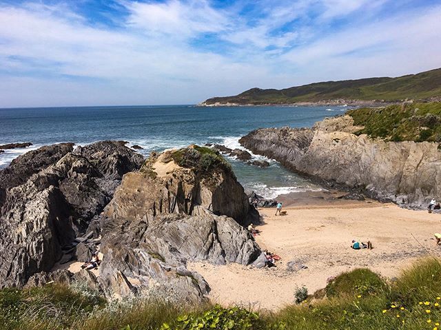 Gorgeous #barricanebeach in the sunshine today. #NorthDevon#north_devon #ByTheSea #Seaside #southWestCoastPath #Summer #Coastallife #DevonLife #CoastalLiving #woolacombe #mortehoe #beautifulview