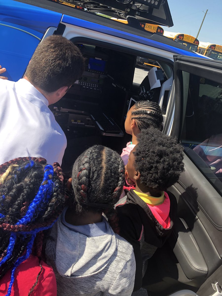 Amazing treat for my 5th and 6th grade Ss this morning!!! Thank you, <a href="/CBS_42/">CBS 42</a> for the wonderful weather presentation! We loved learning more about weather and sharing our final project! #cantwaittowatchthenews #WHSsciencebrains <a href="/emilybharris/">Emily Barnes Harris</a> <a href="/GraysonLawrence/">Grayson Lawrence</a>