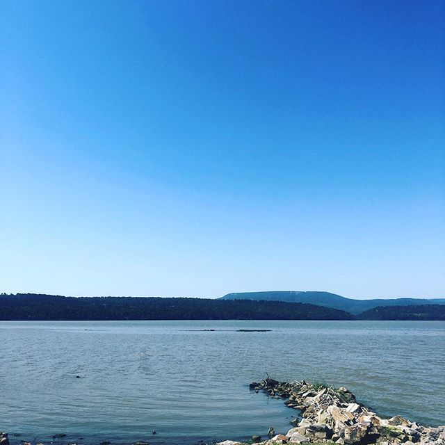 ryanathompson's tweet photo. The natural state.  #arkansas. https://t.co/M1uALJFUZl https://t.co/UNAbUdQ5iv