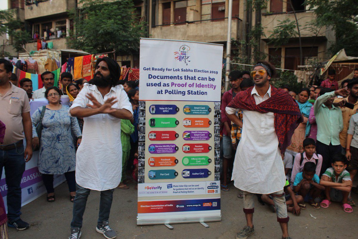 ceochandigarh's tweet photo. Nukkad Natak being  performed during voter awareness programme at Dhanas , Chandigarh. #Chandigarhkaregavote
#sveepchandigarh #LokSabhaElections2019 #DeshKaMahaTyohar #NoVoterToBeLeftBehind @ECISVEEP https://t.co/oHCHKsCWeF
