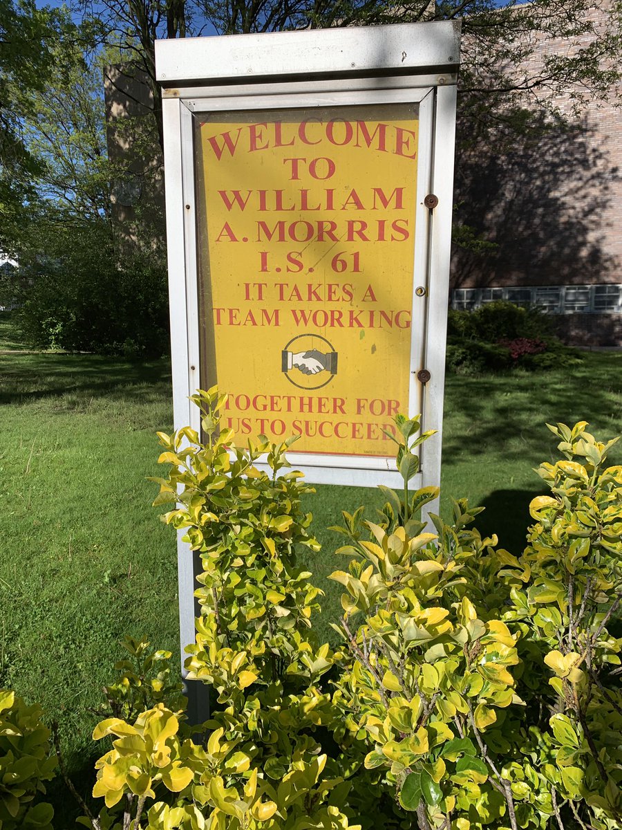 janetlleslie's tweet photo. 5.15.19
IS 61, Junior High School
Career Day
@DOE
@ByfieldDr @Sissyy618  @mnmeyers  @virginiaallen @ayanni_7  @ncnwne @GiftofL  @CunySLU @TanishaUFT @DOEChancellor #ExcellenceInEducation #CareerDay https://t.co/RmIp9AP794